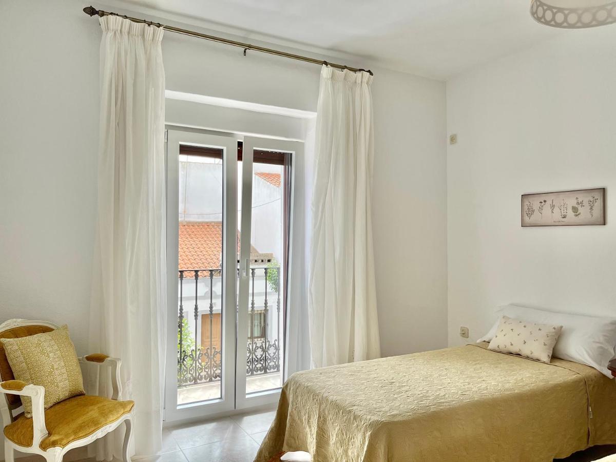 Apartamento Turístico Casa Bari Olivenza Bagian luar foto